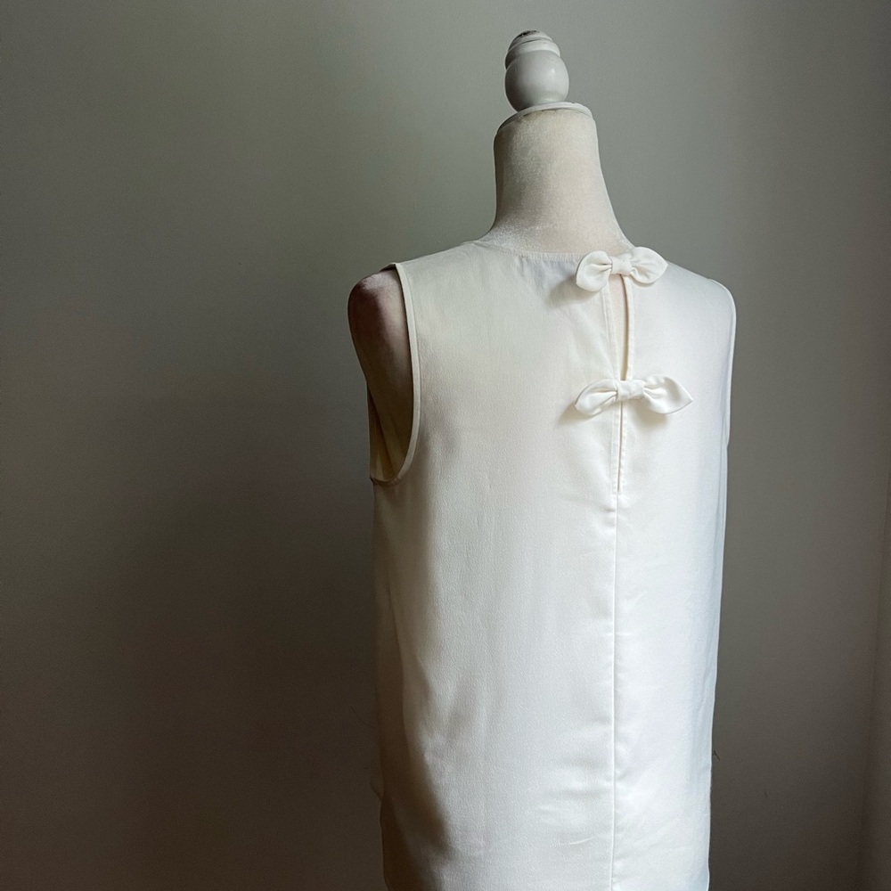 Ann Taylor’s LOFT blouse Bows Office
